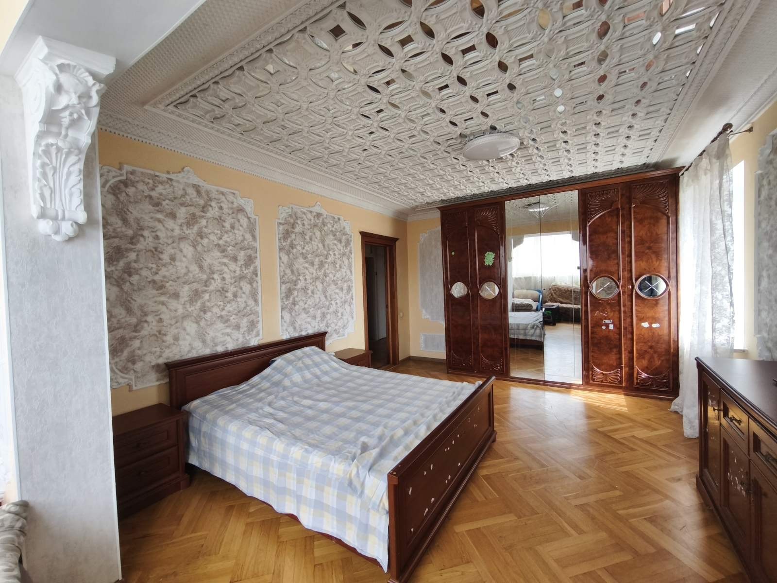 Продажа 4-комнатной квартиры 83.2 м², Левитана ул.