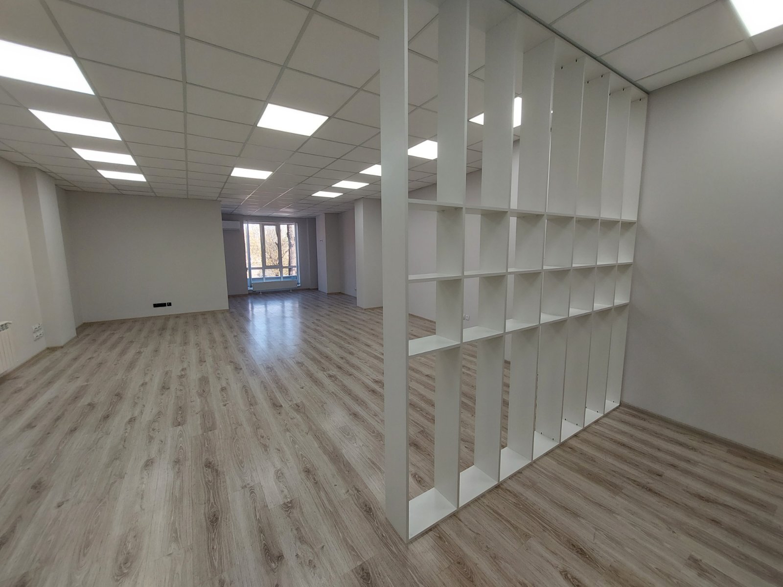 Оренда офісу 93 м², Костянтинівська вул., 75