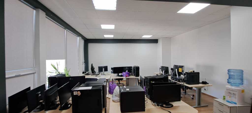 Оренда офісу 350 м², Євгена Сверстюка вул., 11