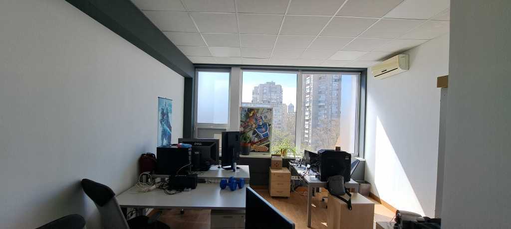 Оренда офісу 350 м², Євгена Сверстюка вул., 11