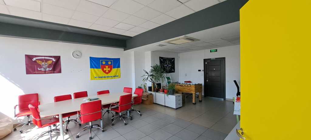 Оренда офісу 350 м², Євгена Сверстюка вул., 11