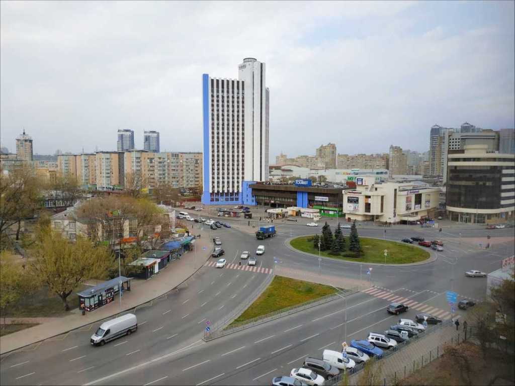 Оренда офісу 350 м², Євгена Сверстюка вул., 11