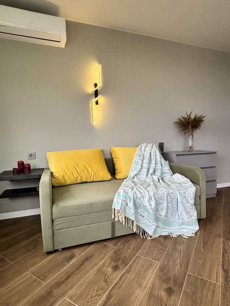 Продаж 1-кімнатної квартири 27 м², Героїв Небесної Сотні просп.