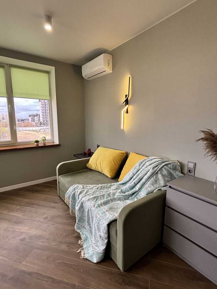 Продаж 1-кімнатної квартири 27 м², Героїв Небесної Сотні просп.