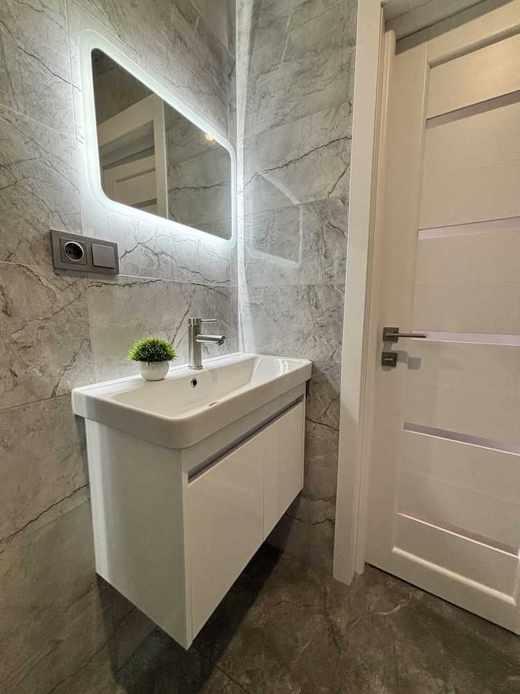 Продаж 1-кімнатної квартири 27 м², Героїв Небесної Сотні просп.