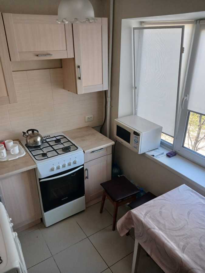 Оренда 1-кімнатної квартири 35 м², Привокзальна вул., 8