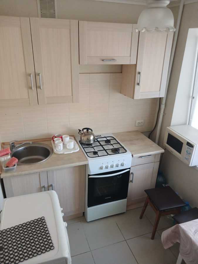 Оренда 1-кімнатної квартири 35 м², Привокзальна вул., 8