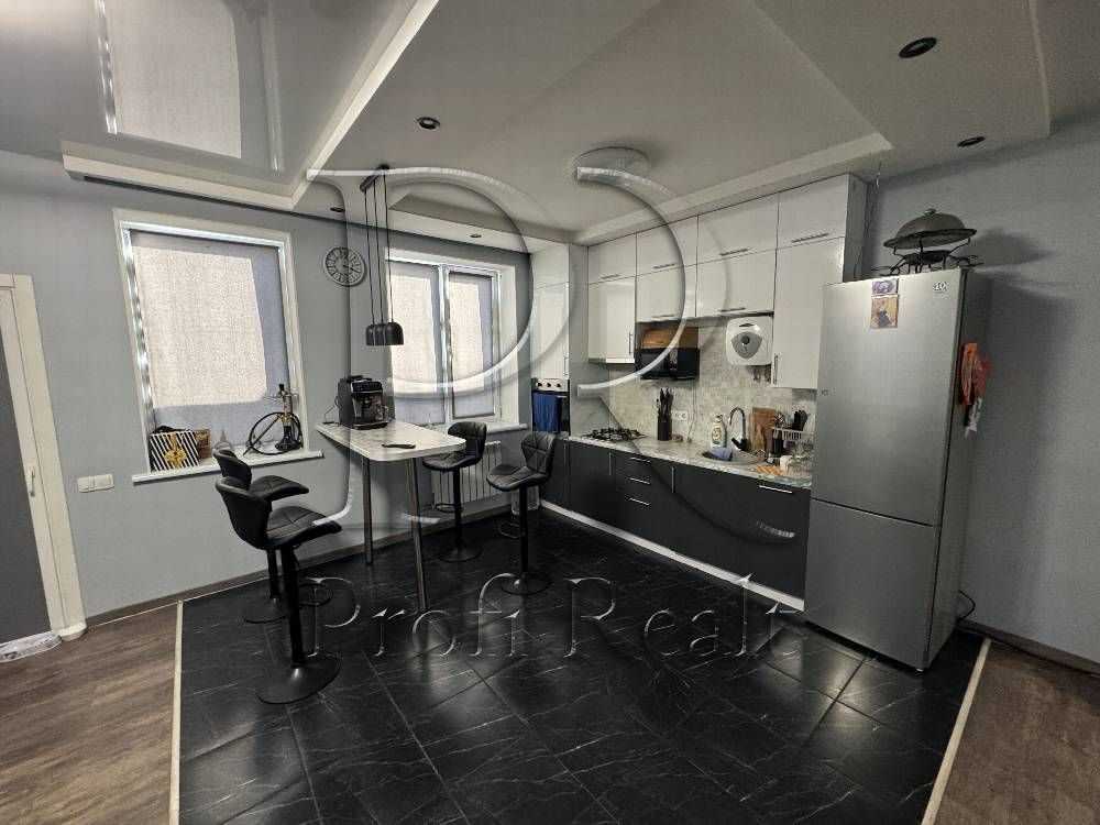 Продажа дома 200 м², Зимня вулиця