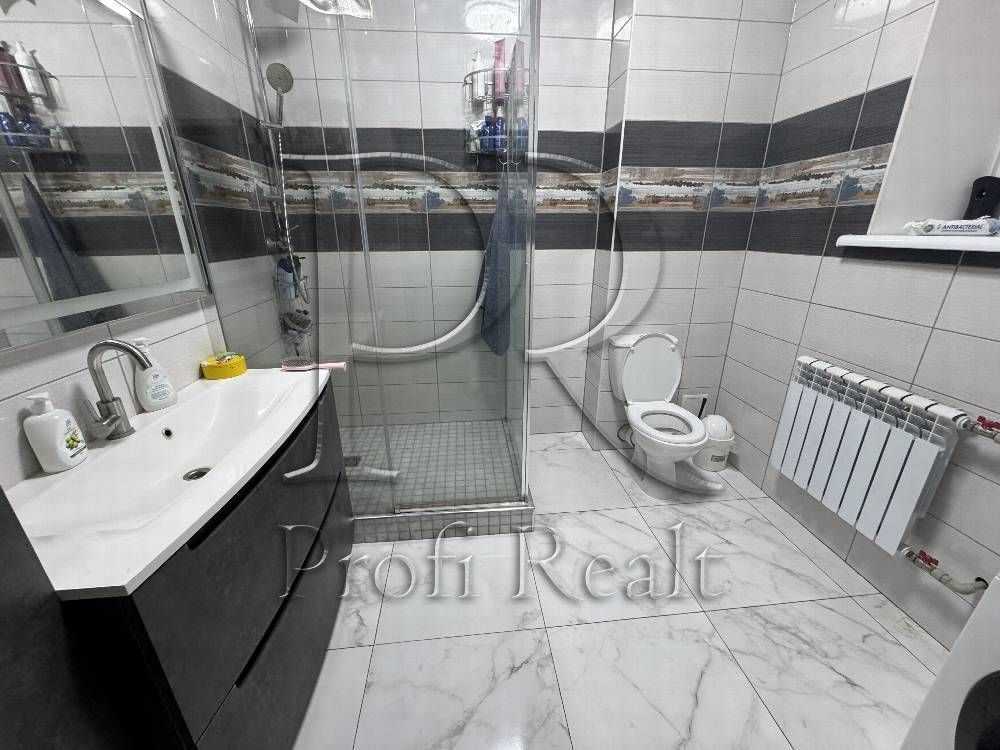 Продажа дома 200 м², Зимня вулиця