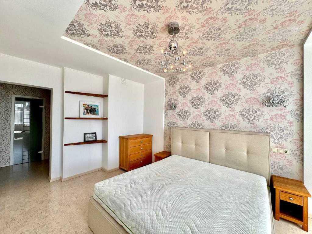 Аренда 3-комнатной квартиры 124 м², Урловская ул., 40