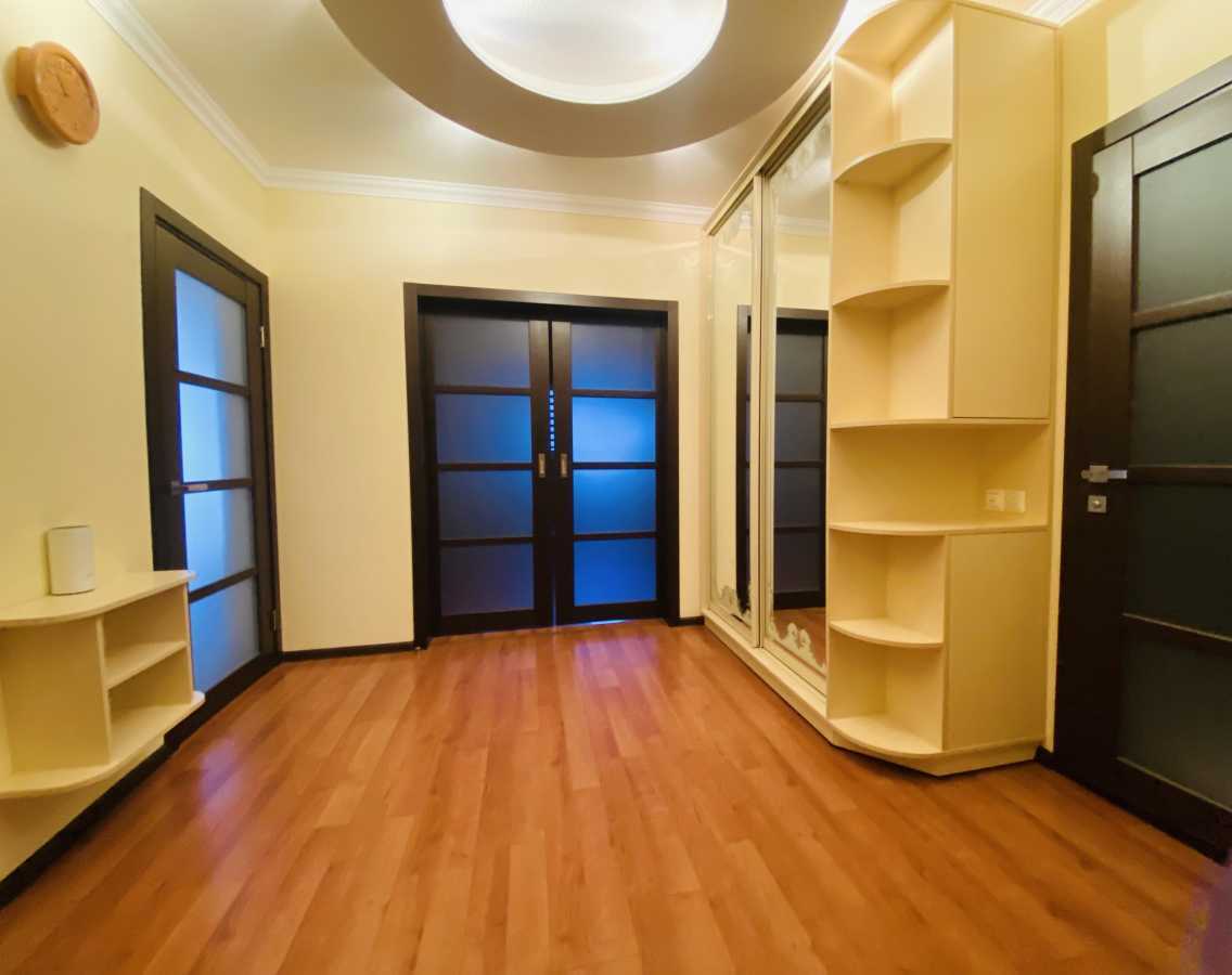 Продажа 3-комнатной квартиры 104 м², Бориса Гмыри ул., 9В