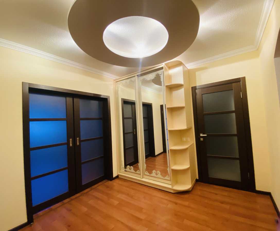 Продажа 3-комнатной квартиры 104 м², Бориса Гмыри ул., 9В