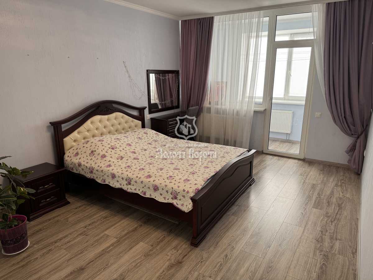 Продаж 3-кімнатної квартири 96.1 м², Білогородська вул., 51/5