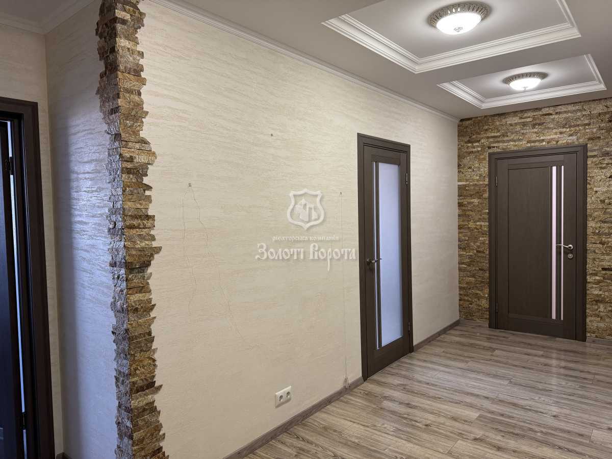 Продаж 3-кімнатної квартири 96.1 м², Білогородська вул., 51/5