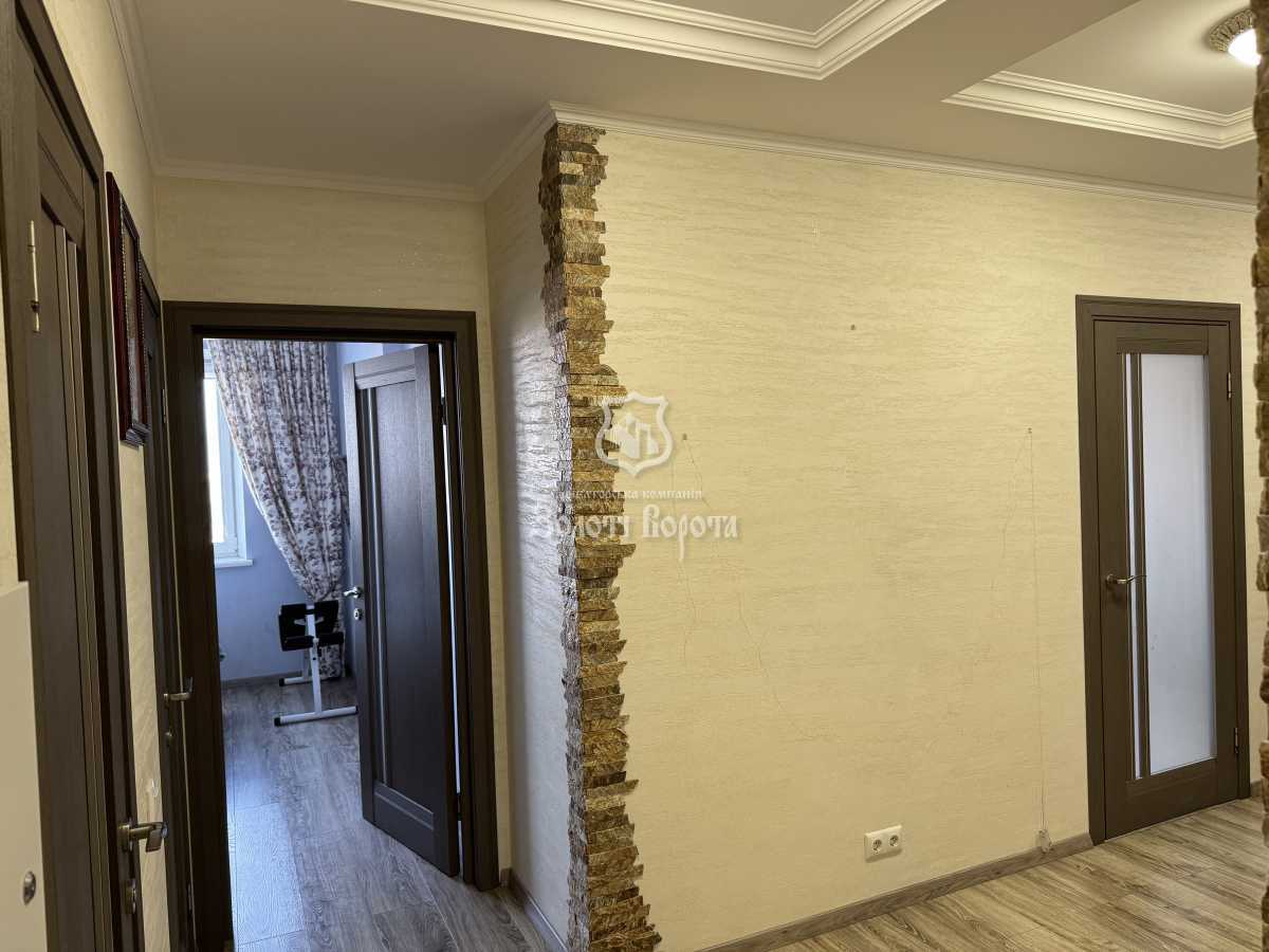 Продаж 3-кімнатної квартири 96.1 м², Білогородська вул., 51/5