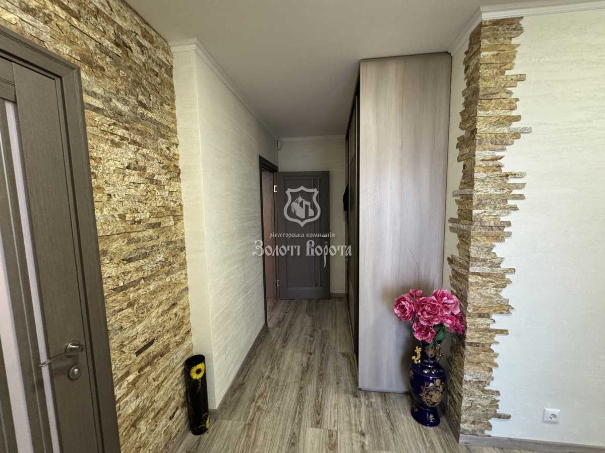 Продаж 3-кімнатної квартири 96.1 м², Білогородська вул., 51/5