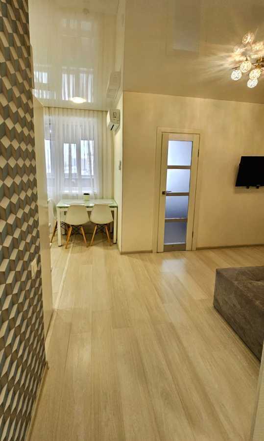 Продаж 1-кімнатної квартири 40 м², Боголюбова вул., 13