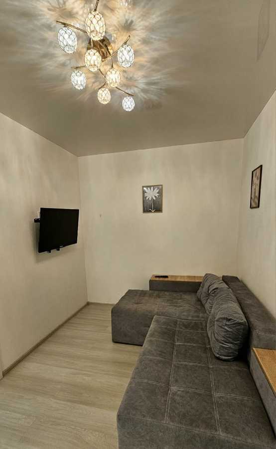 Продаж 1-кімнатної квартири 40 м², Боголюбова вул., 13