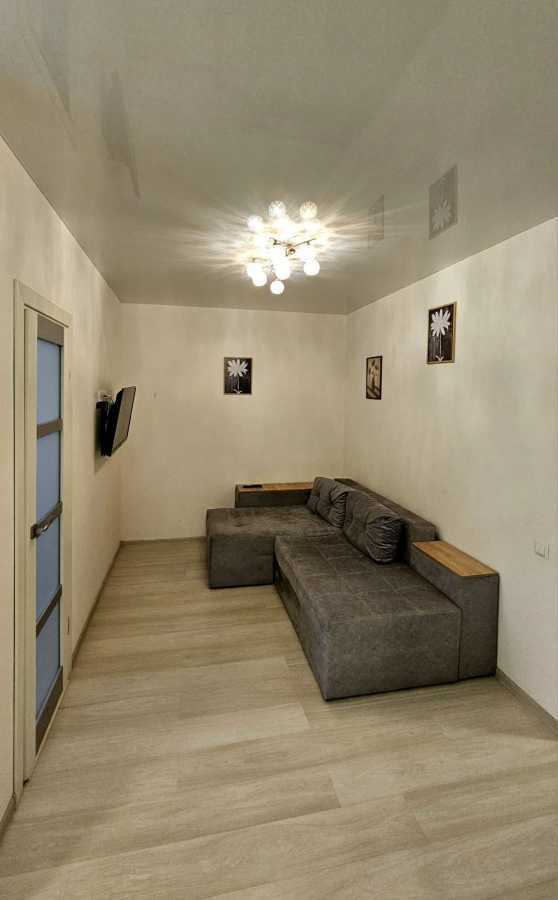 Продаж 1-кімнатної квартири 40 м², Боголюбова вул., 13