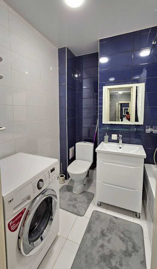 Продаж 1-кімнатної квартири 40 м², Боголюбова вул., 13