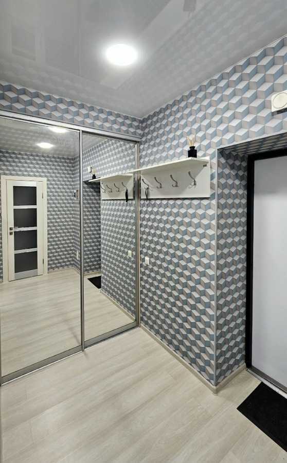 Продаж 1-кімнатної квартири 40 м², Боголюбова вул., 13