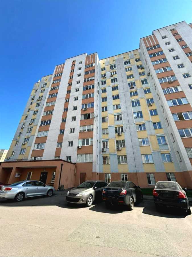 Продаж 1-кімнатної квартири 40 м², Боголюбова вул., 13