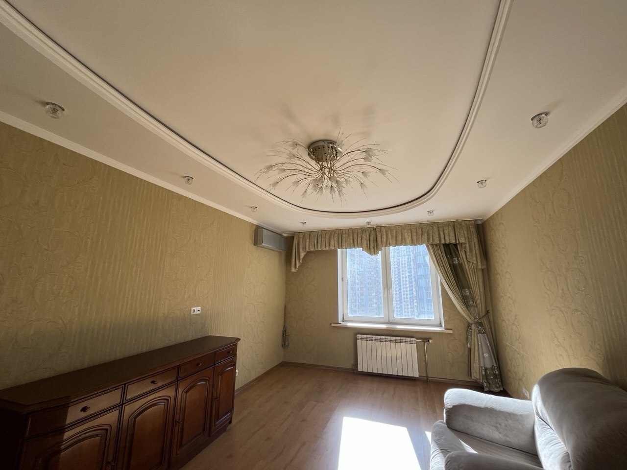 Продажа 1-комнатной квартиры 54.3 м², Драгоманова ул.