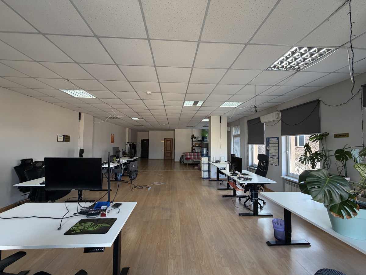 Оренда офісу 117.6 м², Нижній Вал вул., 15