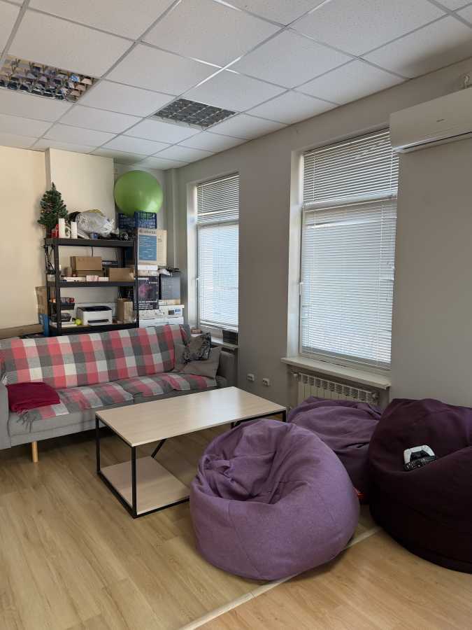 Оренда офісу 117.6 м², Нижній Вал вул., 15