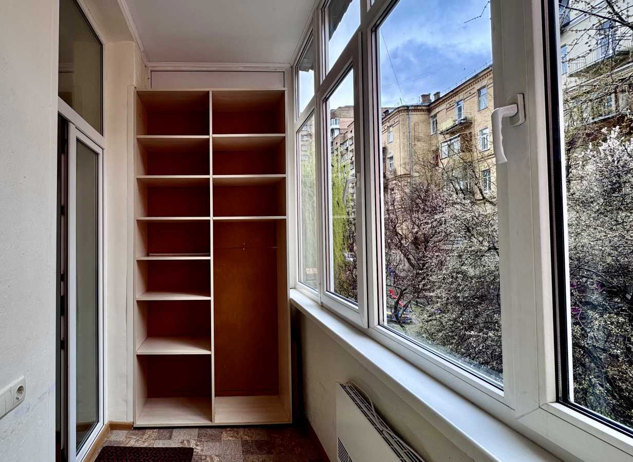 Продажа 3-комнатной квартиры 77 м², Саксаганского ул., 41В