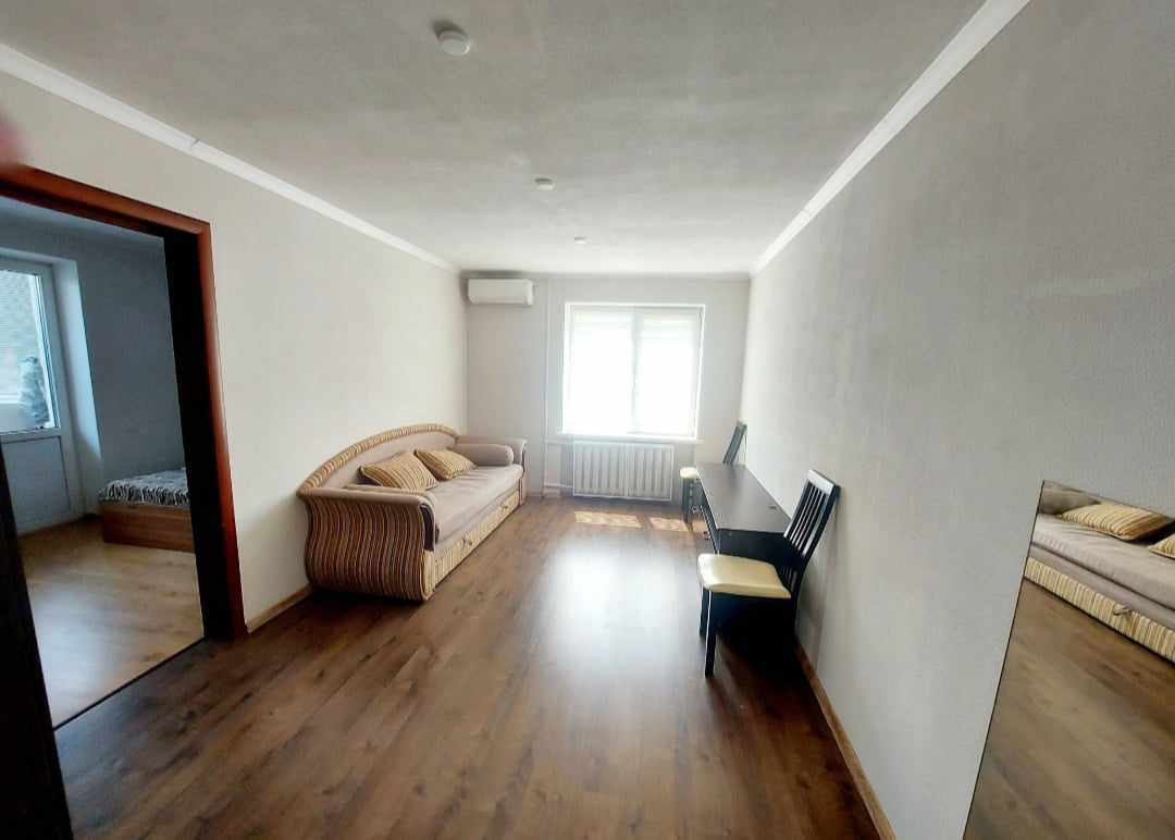 Продаж 2-кімнатної квартири 42 м², Соцмістечко вул.