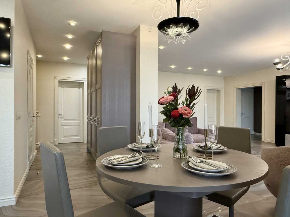 Продажа 3-комнатной квартиры 167.4 м², Голосеевский просп., 30Б