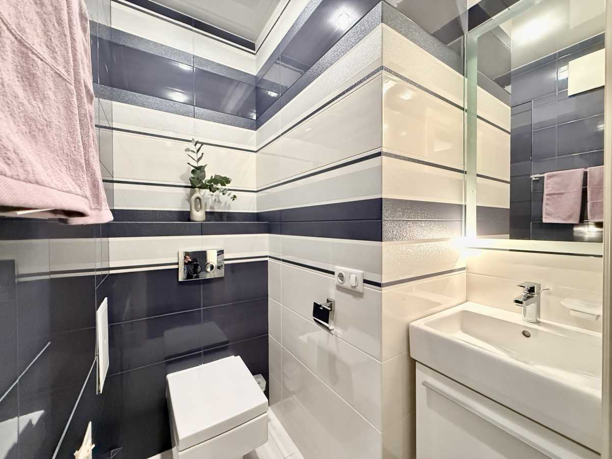 Продажа 3-комнатной квартиры 167.4 м², Голосеевский просп., 30Б