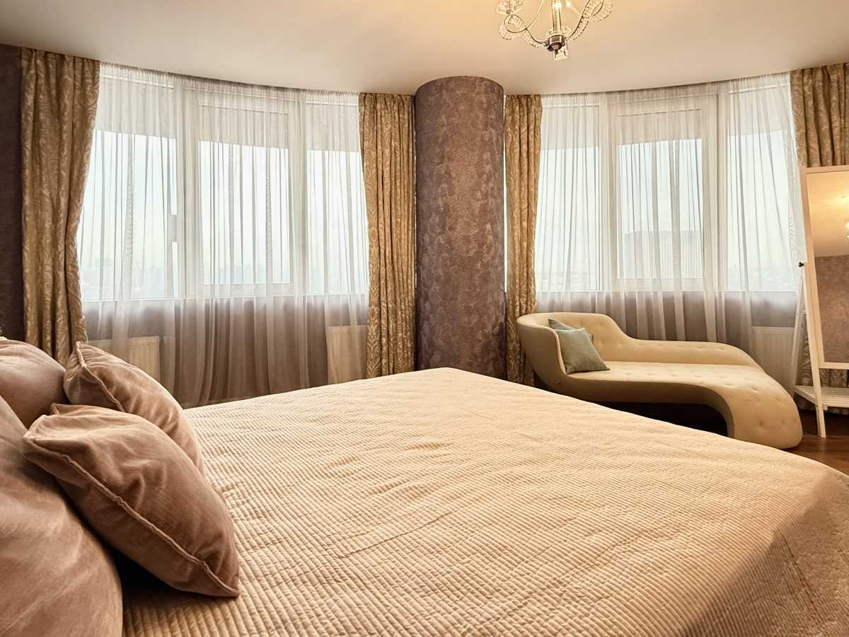 Продажа 3-комнатной квартиры 167.4 м², Голосеевский просп., 30Б