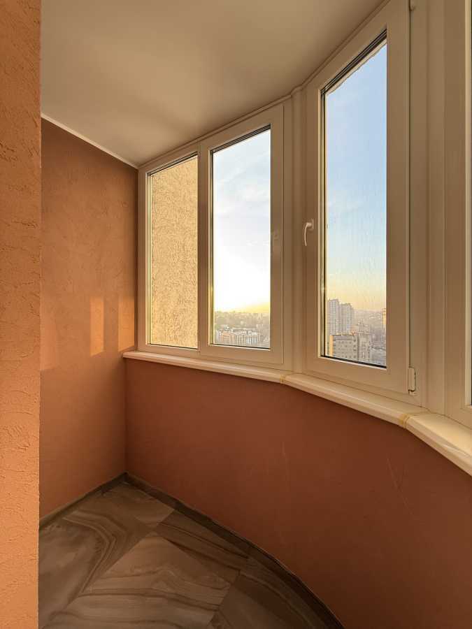 Продажа 3-комнатной квартиры 167.4 м², Голосеевский просп., 30Б