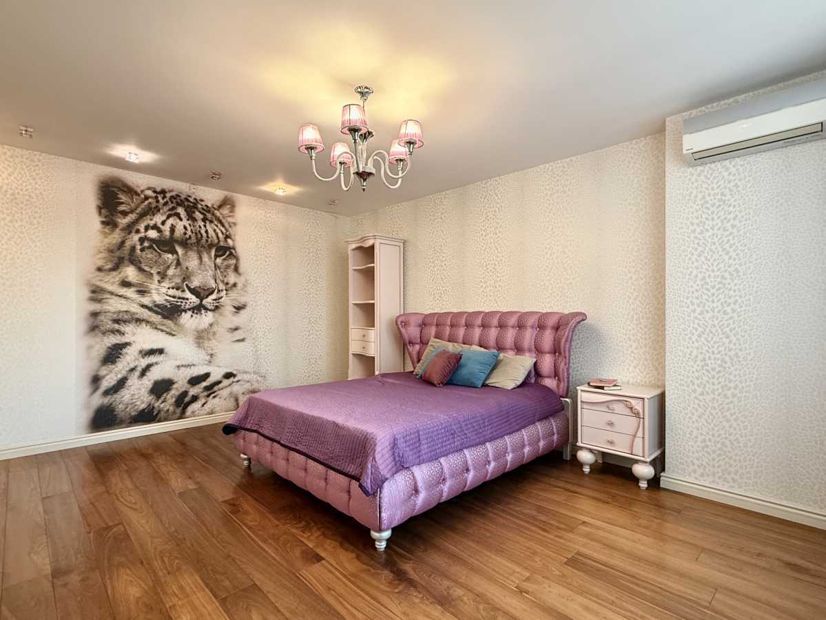Продажа 3-комнатной квартиры 167.4 м², Голосеевский просп., 30Б