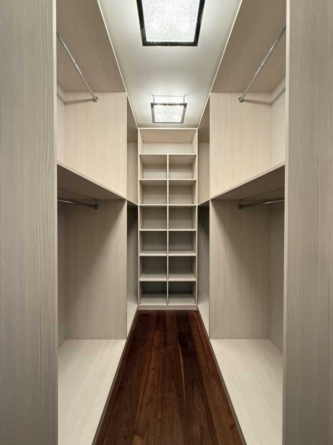 Продажа 3-комнатной квартиры 167.4 м², Голосеевский просп., 30Б