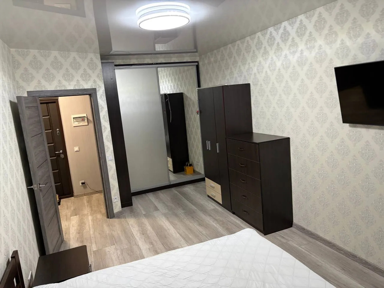 Оренда 2-кімнатної квартири 45 м², Днепровська Брама 2