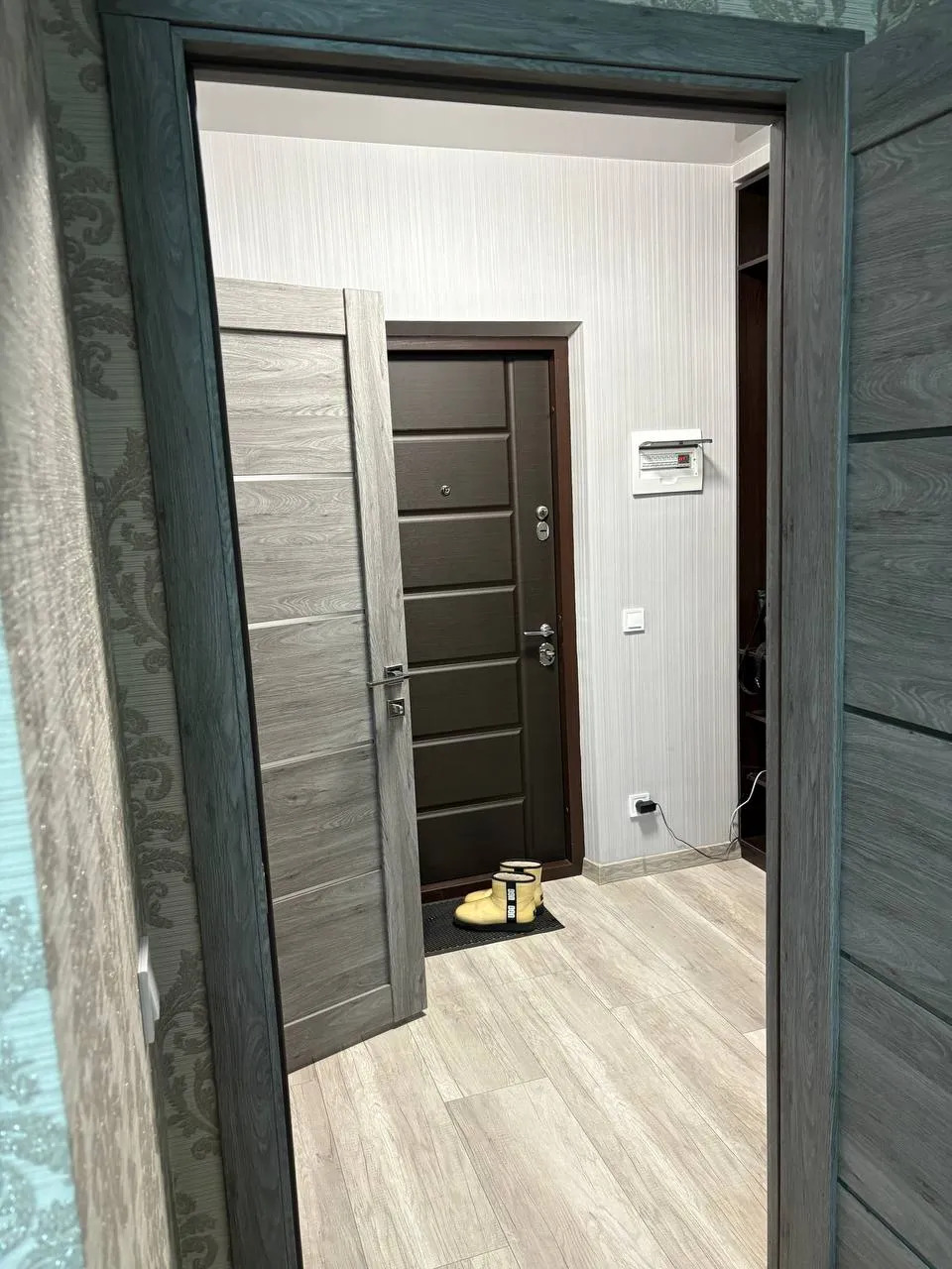 Оренда 2-кімнатної квартири 45 м², Днепровська Брама 2