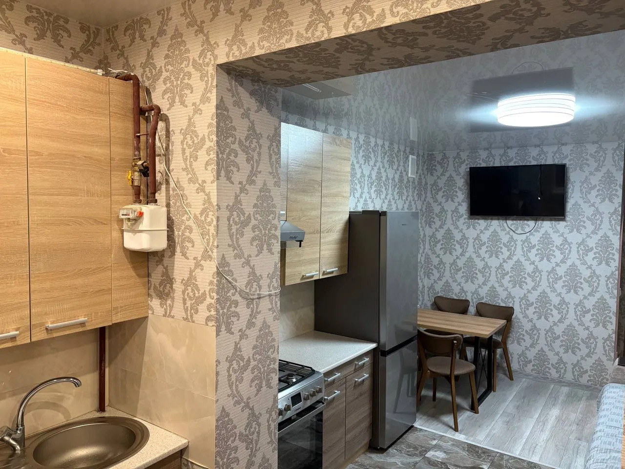 Оренда 2-кімнатної квартири 45 м², Днепровська Брама 2