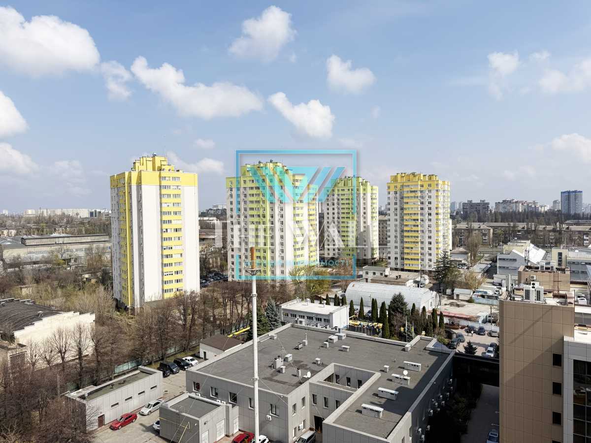 Продажа 2-комнатной квартиры 79 м², Любомира Гузара просп., 46Б