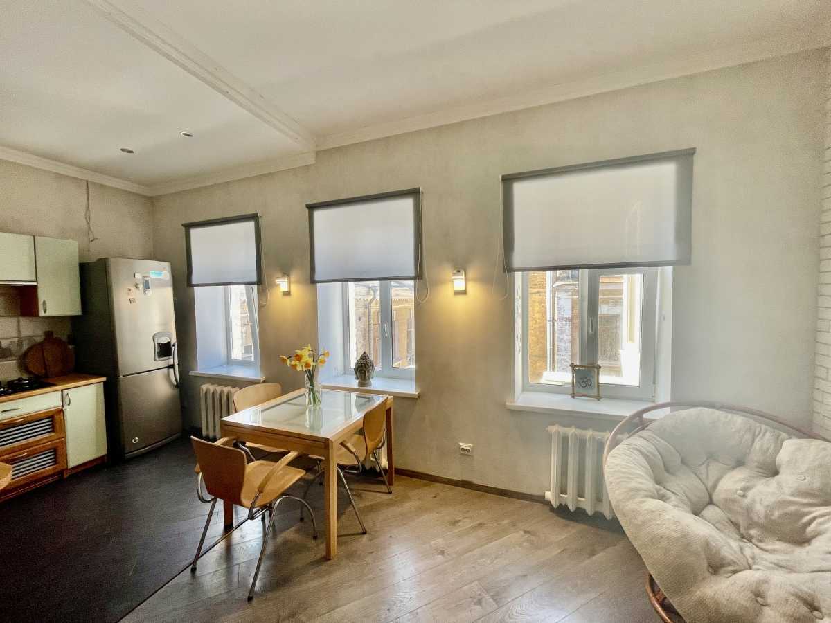 Оренда 1-кімнатної квартири 56 м², Нижній Вал вул., 33