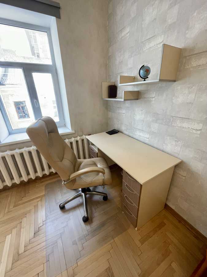 Оренда 1-кімнатної квартири 56 м², Нижній Вал вул., 33