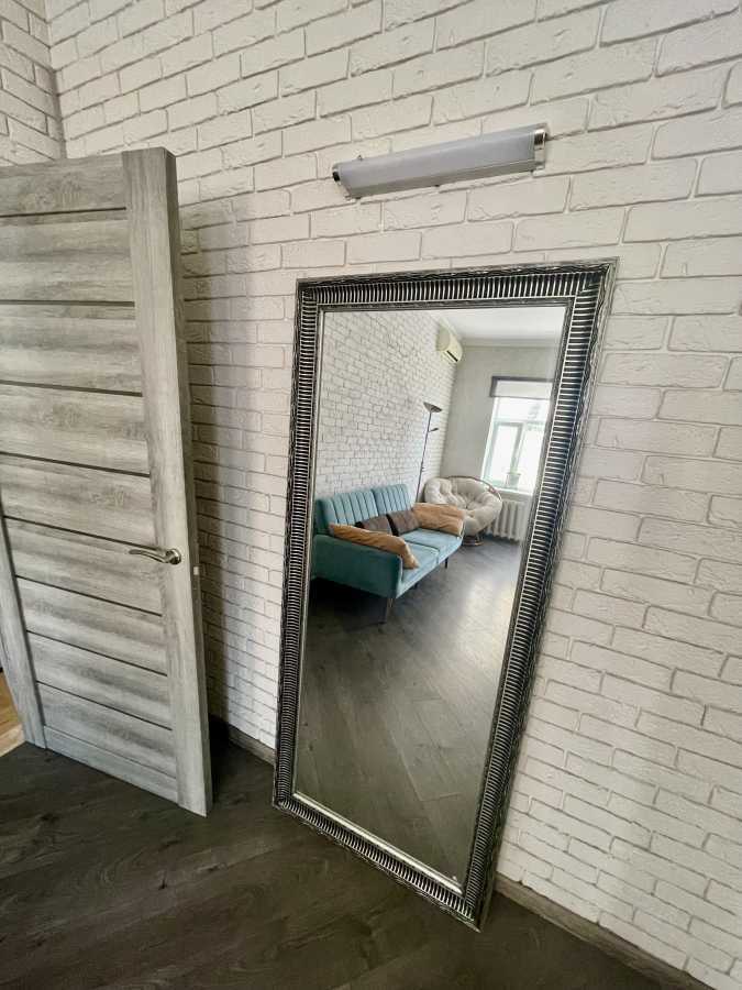 Оренда 1-кімнатної квартири 56 м², Нижній Вал вул., 33