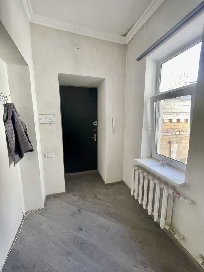 Оренда 1-кімнатної квартири 56 м², Нижній Вал вул., 33