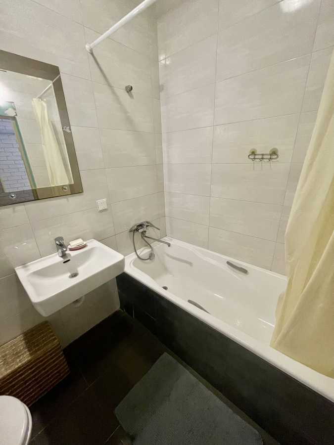 Оренда 1-кімнатної квартири 56 м², Нижній Вал вул., 33