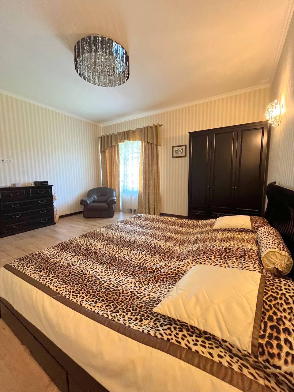 Продаж будинку 275 м², Тополина вул.