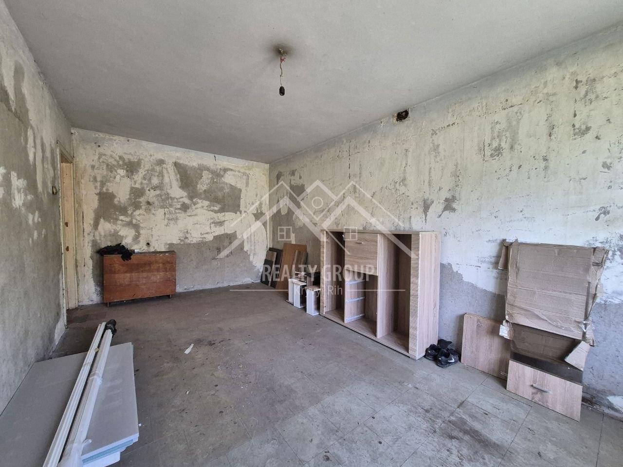 Продажа 2-комнатной квартиры 43.1 м², Харитонова ул., Кривий Ріг