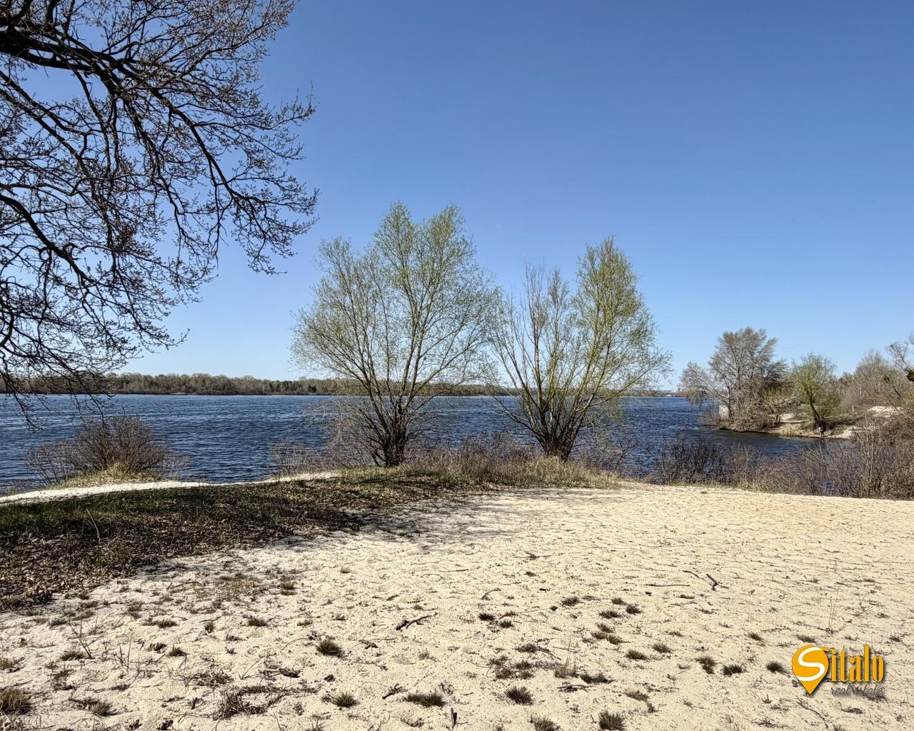 Продажа участка под индивидуальное жилое строительство 68 соток, 1-я Озерная ул.