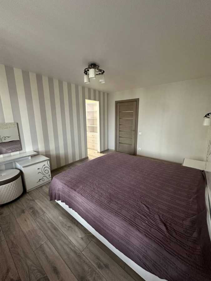 Продажа 3-комнатной квартиры 88 м², Петра Григоренко просп., 33/44